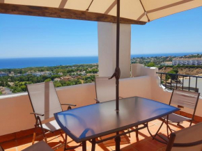 Penthouse with great panoramic views in Calahonda
